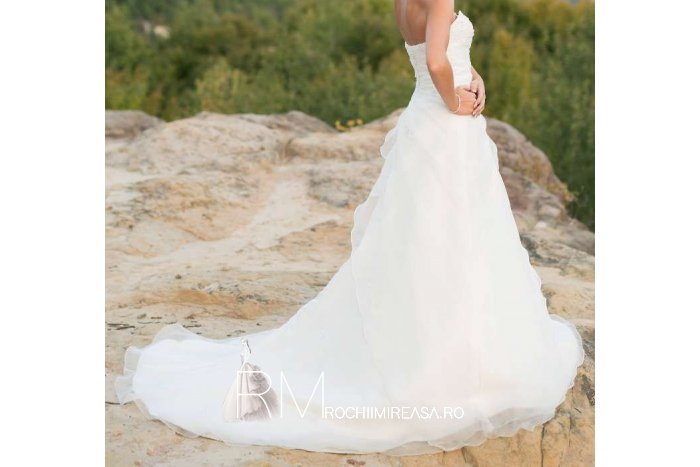 Rochie mireasa Sposa Toscana colectia 2015 Rochie mireasa Sposa Toscana colectia 2015